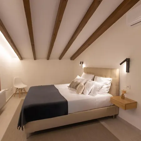 Stadthaus - Alica 8 - Pool, Barbecue, Garten, Terrassen Und Im Winter Zentralheizung Und Kamin, Hochwertig Saniert *