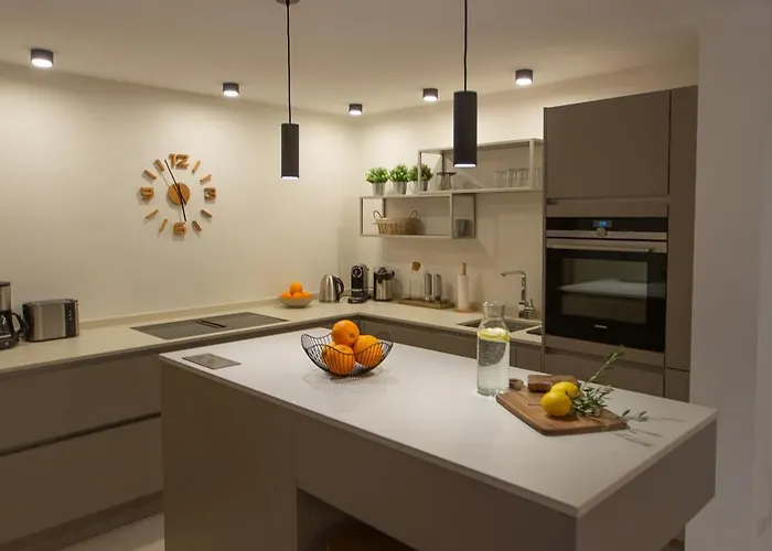 Stadthaus - Alica 8 - Pool, Barbecue, Garten, Terrassen Und Im Winter Zentralheizung Und Kamin, Hochwertig Saniert Hébergement de vacances Pollença