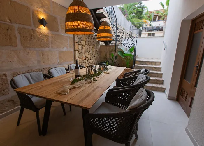 Stadthaus - Alica 8 - Pool, Barbecue, Garten, Terrassen Und Im Winter Zentralheizung Und Kamin, Hochwertig Saniert * ポレンサ